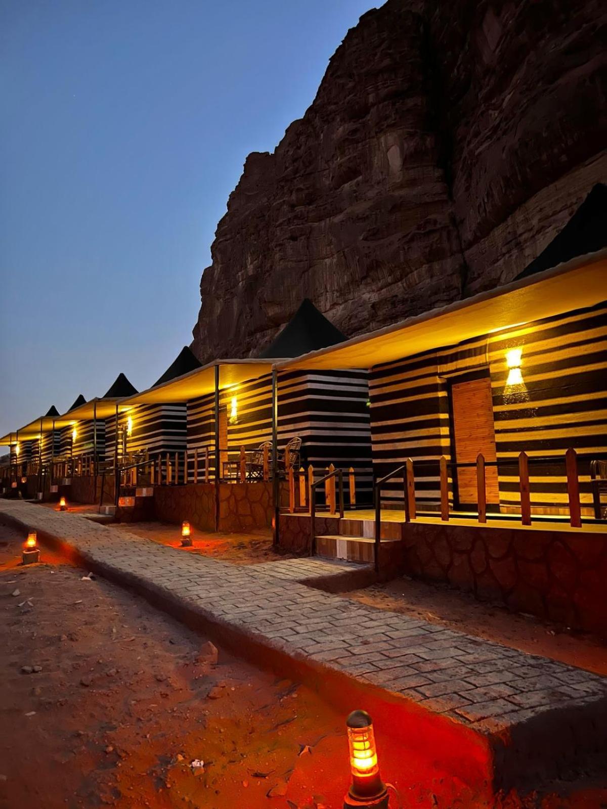 Solaris Wadi Rum Camp Bagian luar foto
